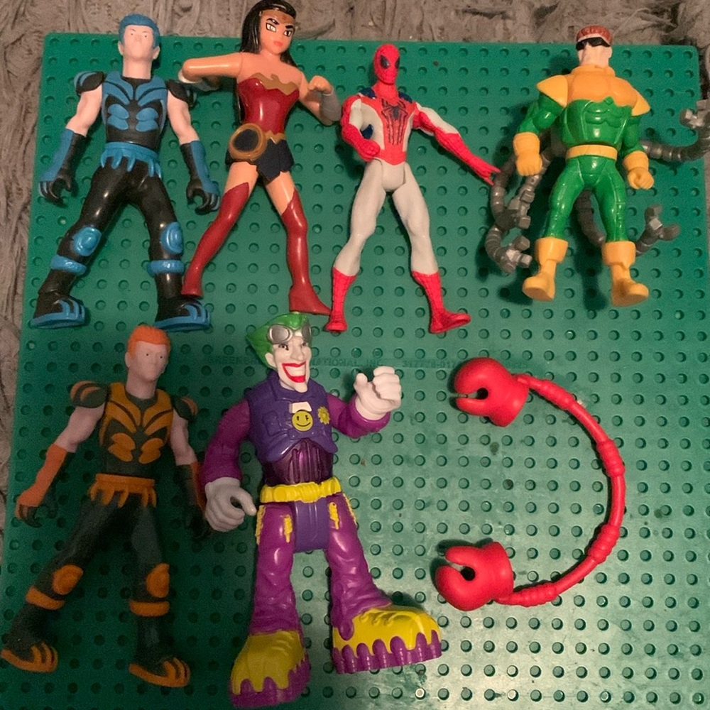 Assorted action figures